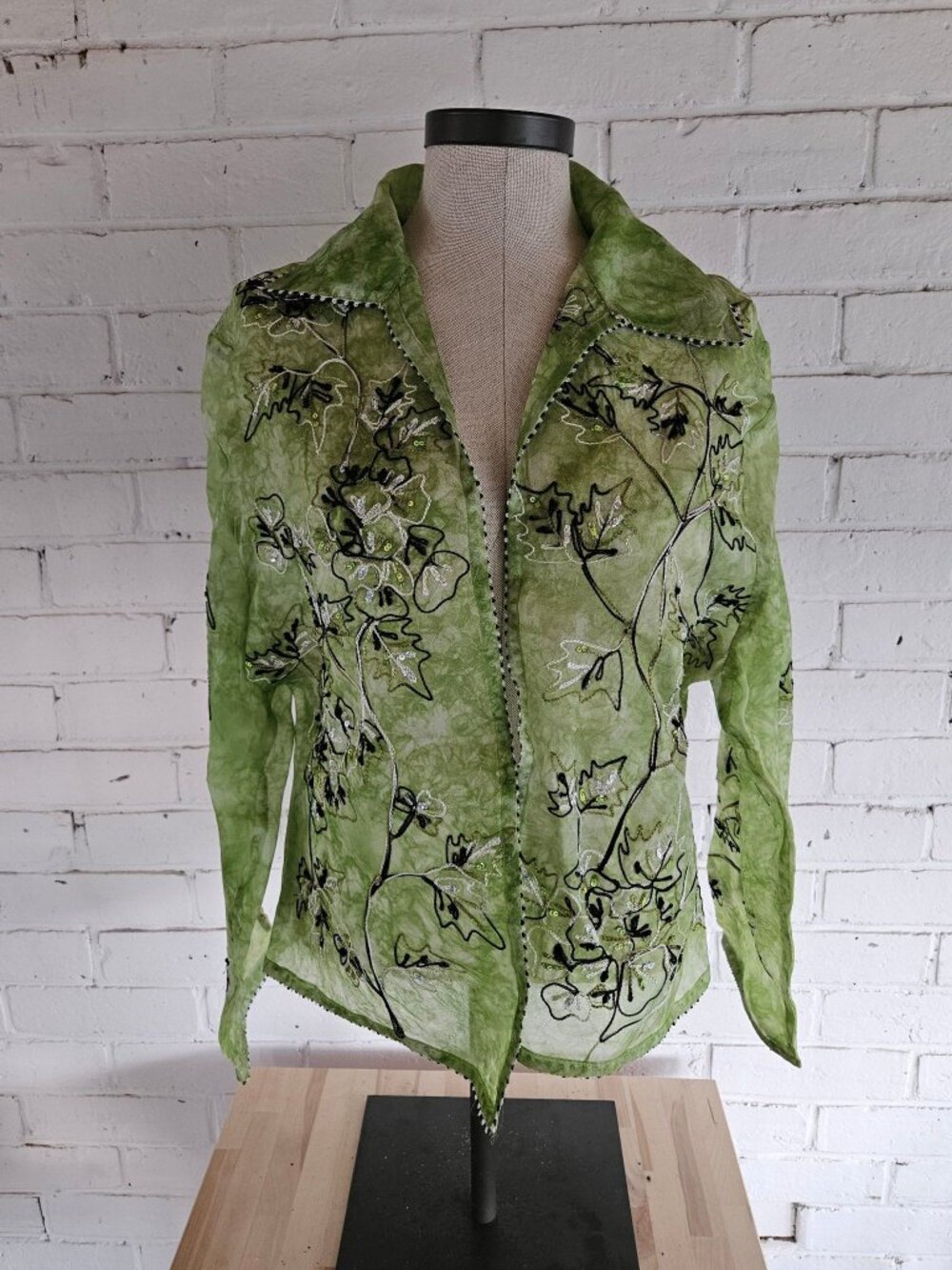 ✨ Vintage Tunique Nights 100% Silk Beaded & Embroidered Statement Blouse ✨